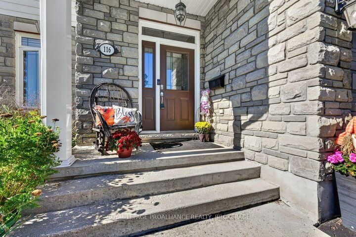 Property Photo:  116 Jordyn's Court  ON K7N 0A7 