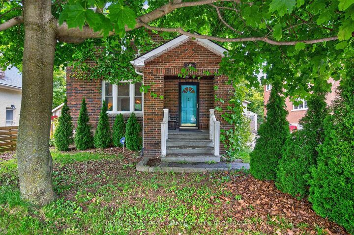 Property Photo:  101 Napier Street  ON K7L 4G2 