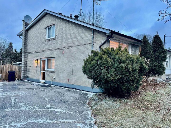 Property Photo: 282 Roywood Drive ON M3A 2E6