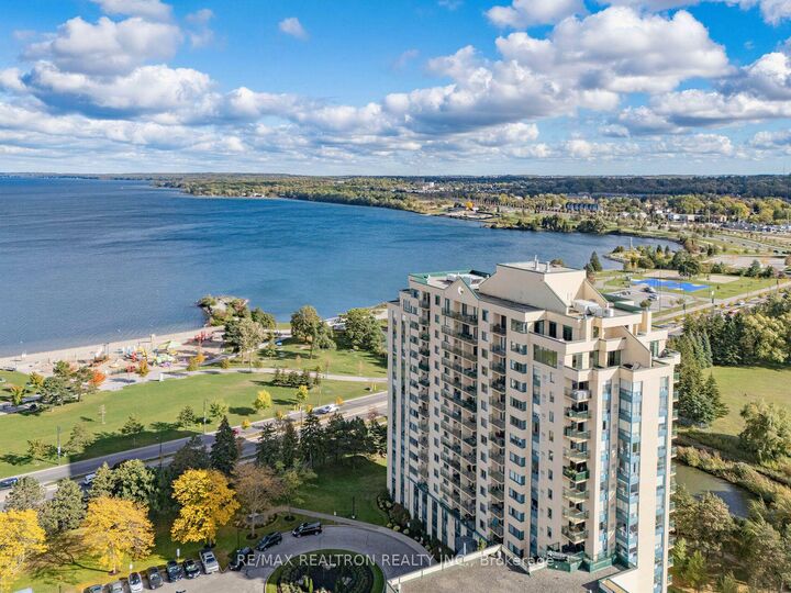 Property Photo:  75 Ellen Street 1111  ON L4N 7R6 