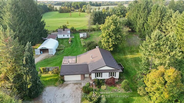Photo de la propriété:  17846 Evelyn Drive  ON N0M 2M0 