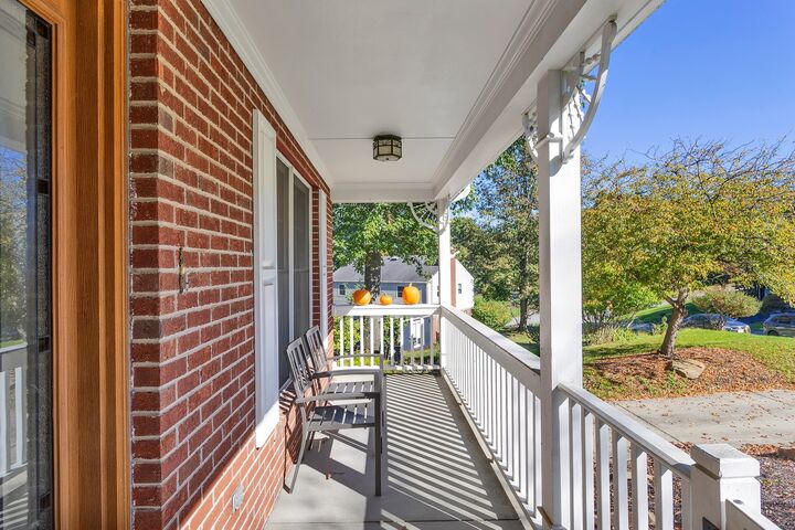 Property Photo: 8510 Breezewood Drive PA 15237
