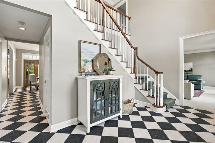 Property Photo:  100 Teaberry Ln  PA 15367 