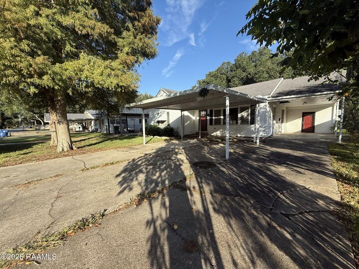 Property Photo:  222 W 15th Street  LA 70526 