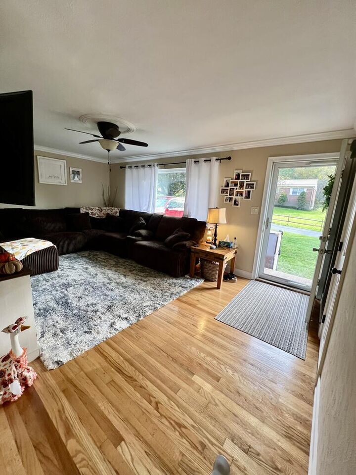 Property Photo:  209 Main St  WV 25832 