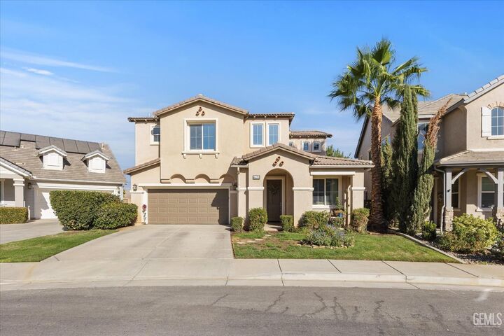 Property Photo: 6119 Pilar Way CA 93306