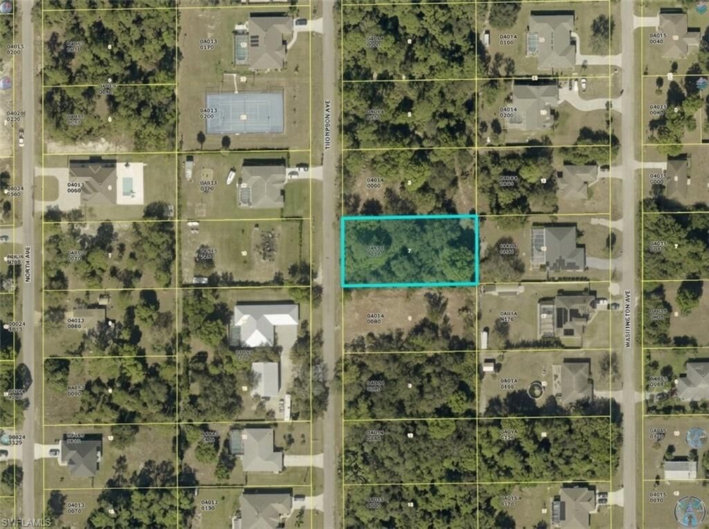 Property Photo:  510 Thompson Ave  FL 33972 