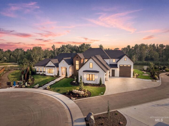 Property Photo:  996 South Waning Ln  ID 83616 