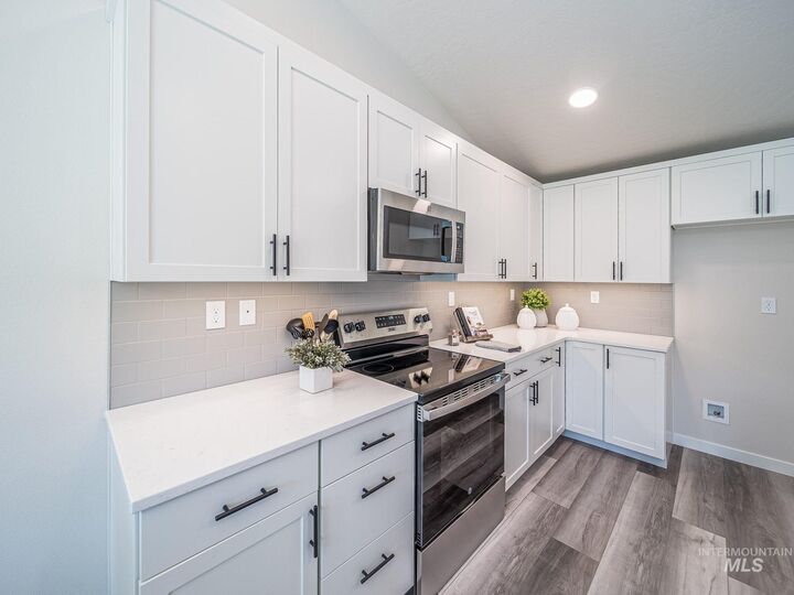Property Photo:  1015 N Belgian Way  ID 83634 