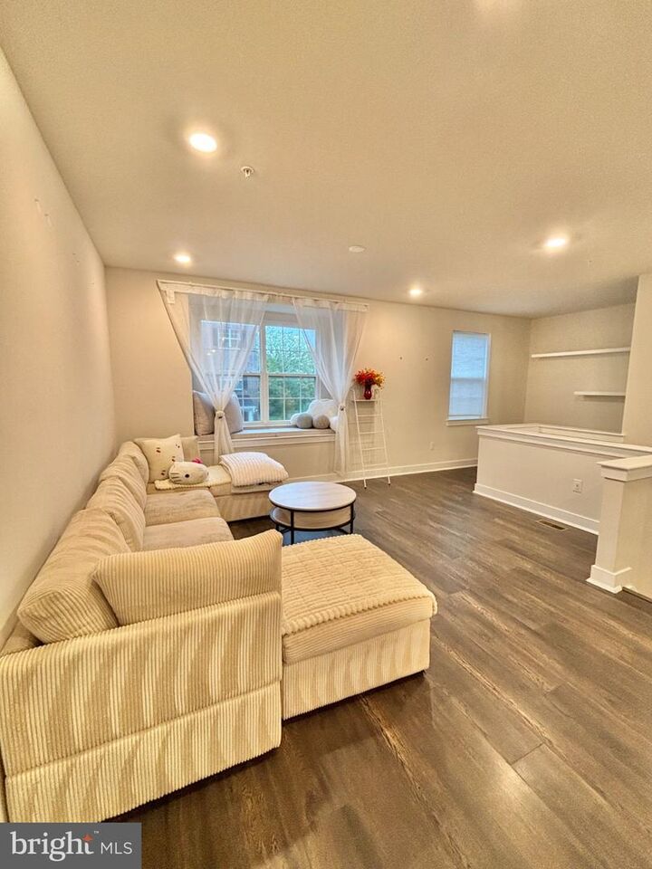 Property Photo: 118 Annapolis Street A PA 19020