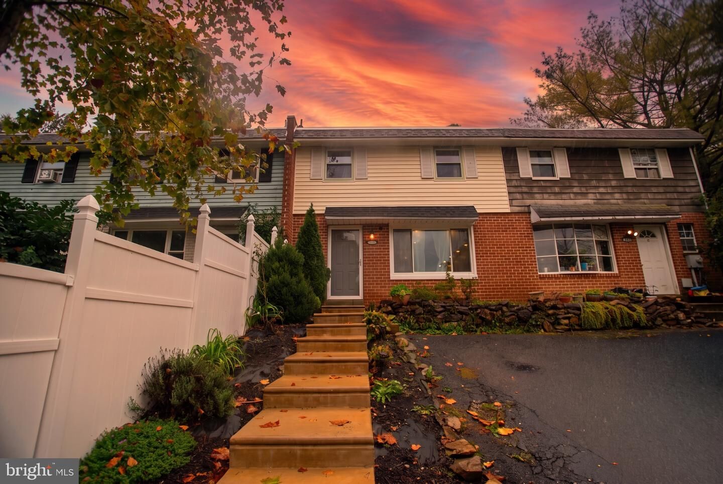 Property Photo:  1092 Fox Run  PA 19606 