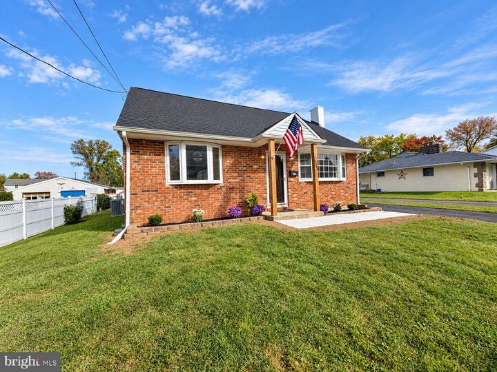Property Photo:  