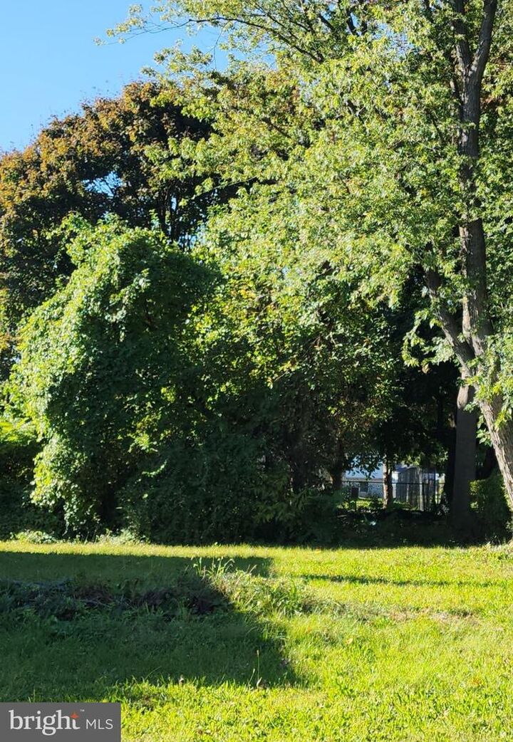 Property Photo:  122 Logan Avenue  PA 19038 