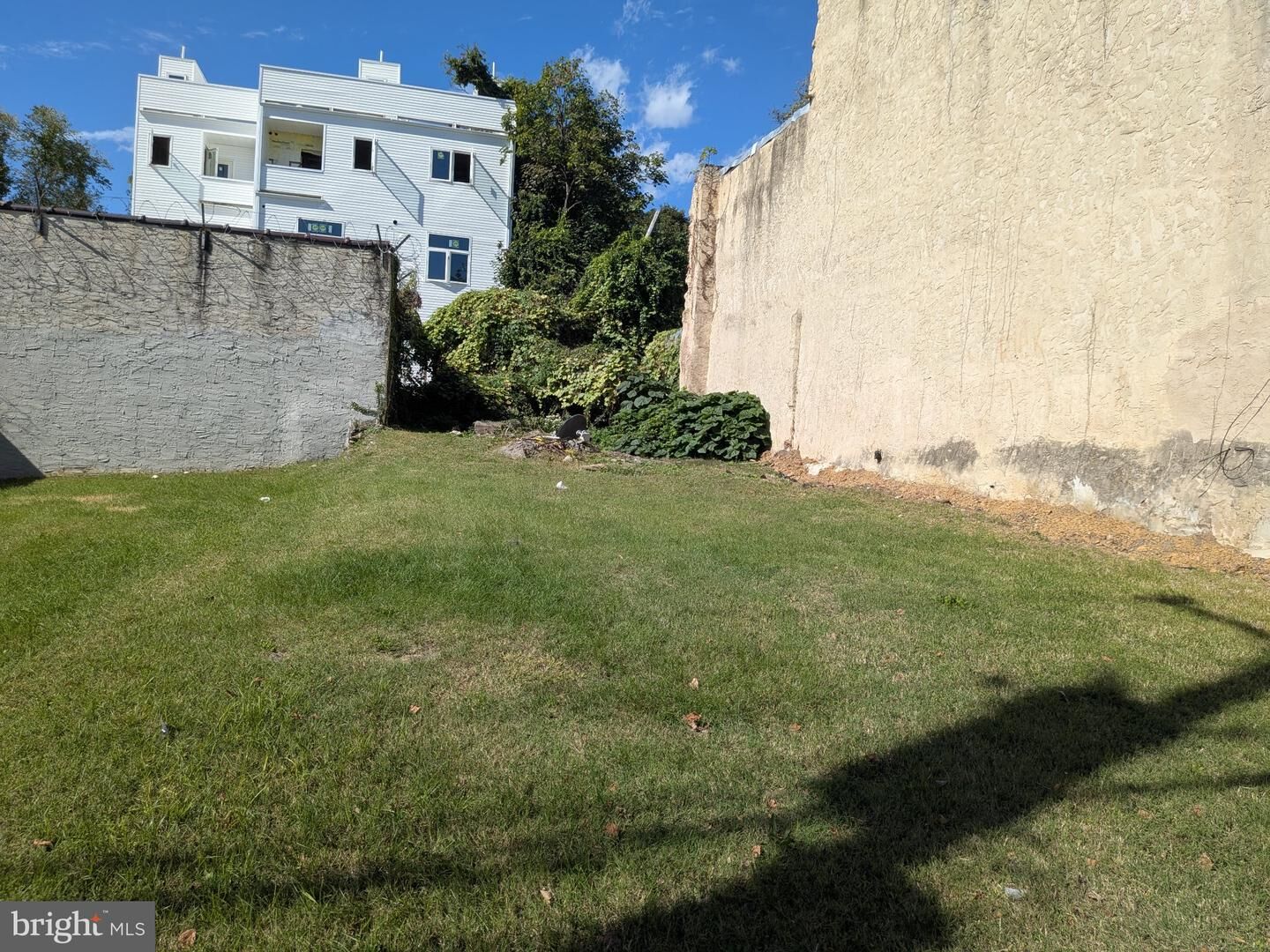 Property Photo:  33 E Price Street  PA 19144 