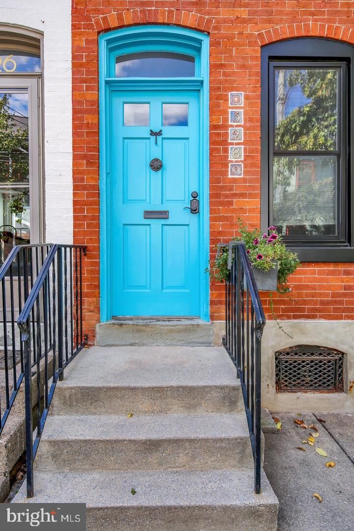 Property Photo: 328 Lancaster Avenue PA 17603