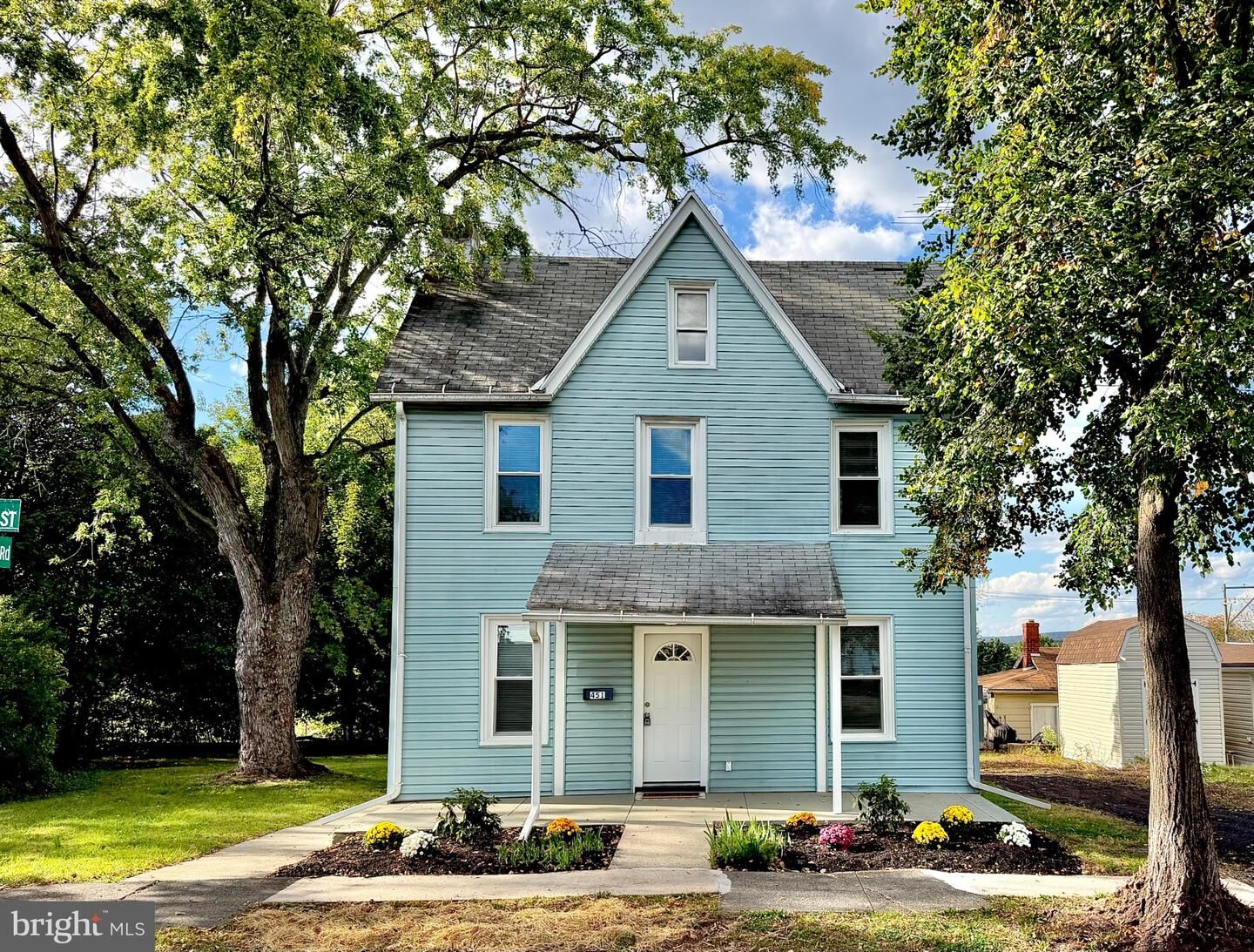 Property Photo: 451 N Warren Street PA 19464
