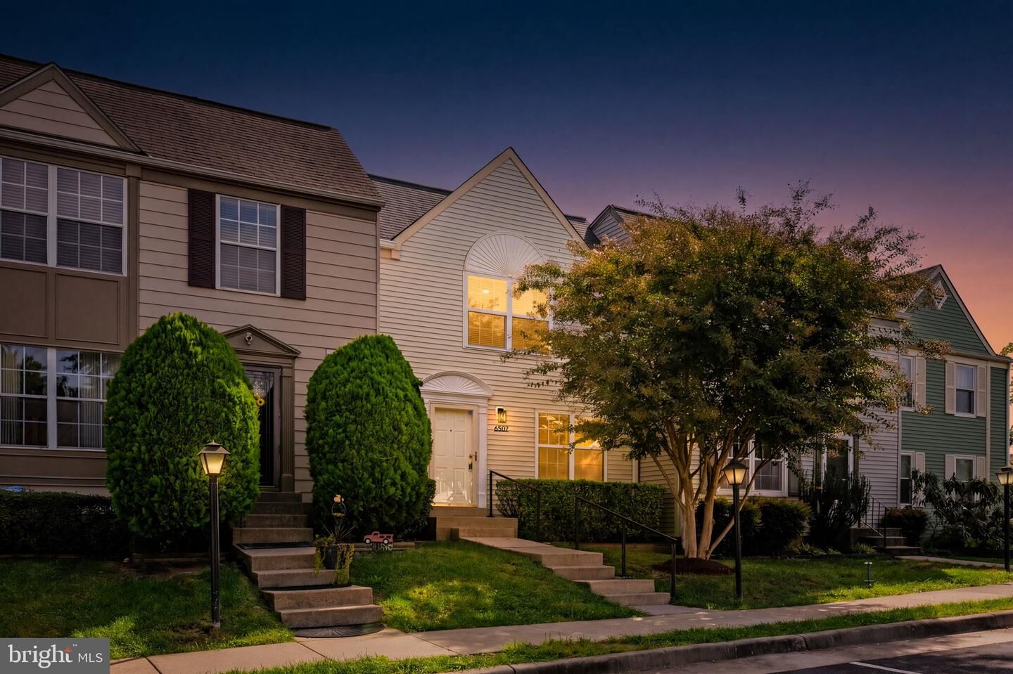 Property Photo: 6507 Sunburst Way VA 22315