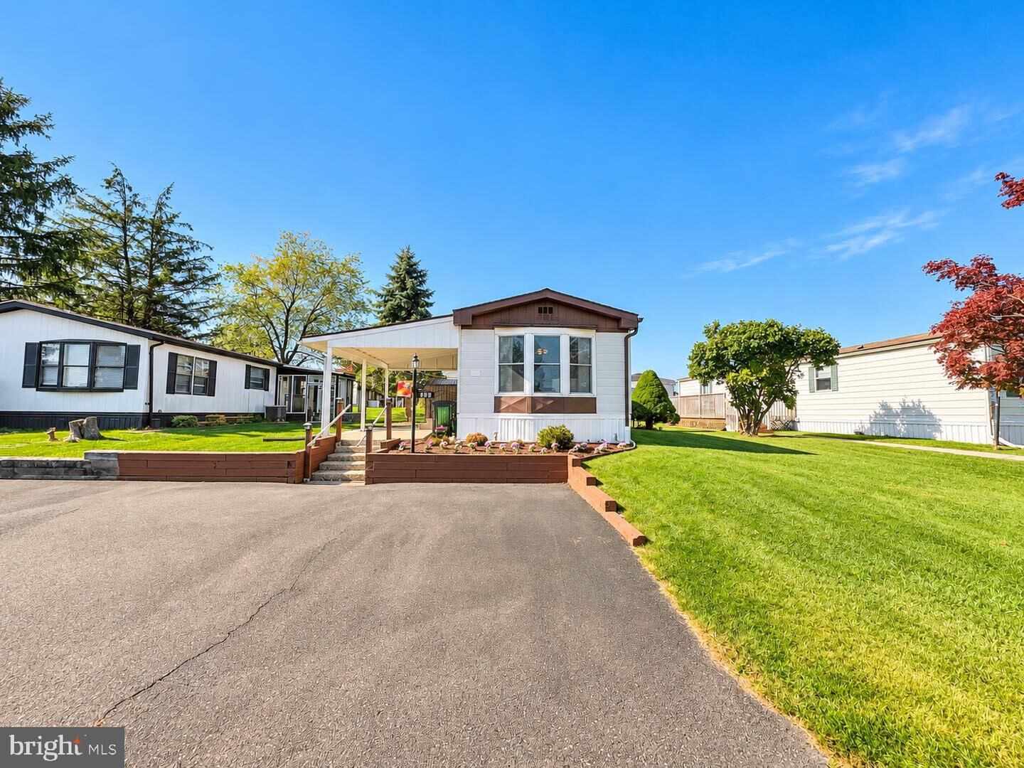 Property Photo:  303 Meadow Court  PA 19454 