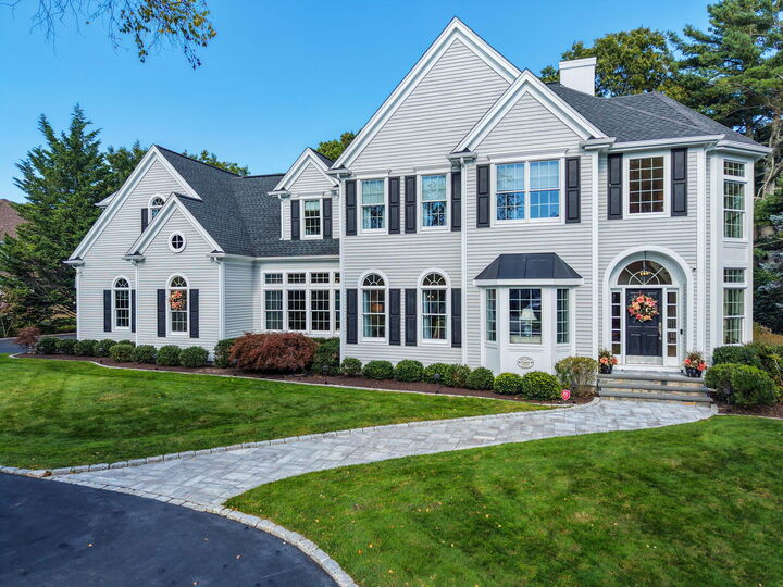 Property Photo:  13 N Glen Drive Unit 13  MA 02649 