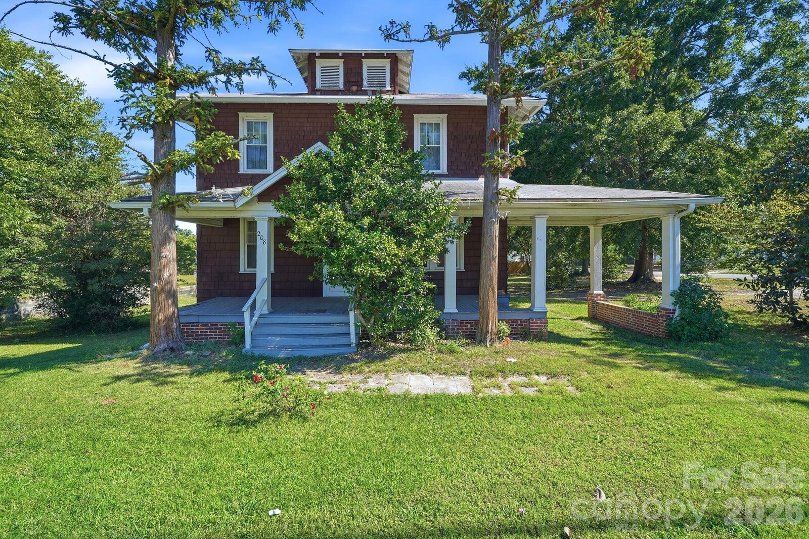 Property Photo:  208 S Myrtle School Road S  NC 28052 