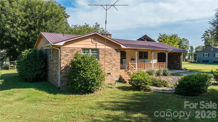 Property Photo: 1839 Upper Road NC 27341