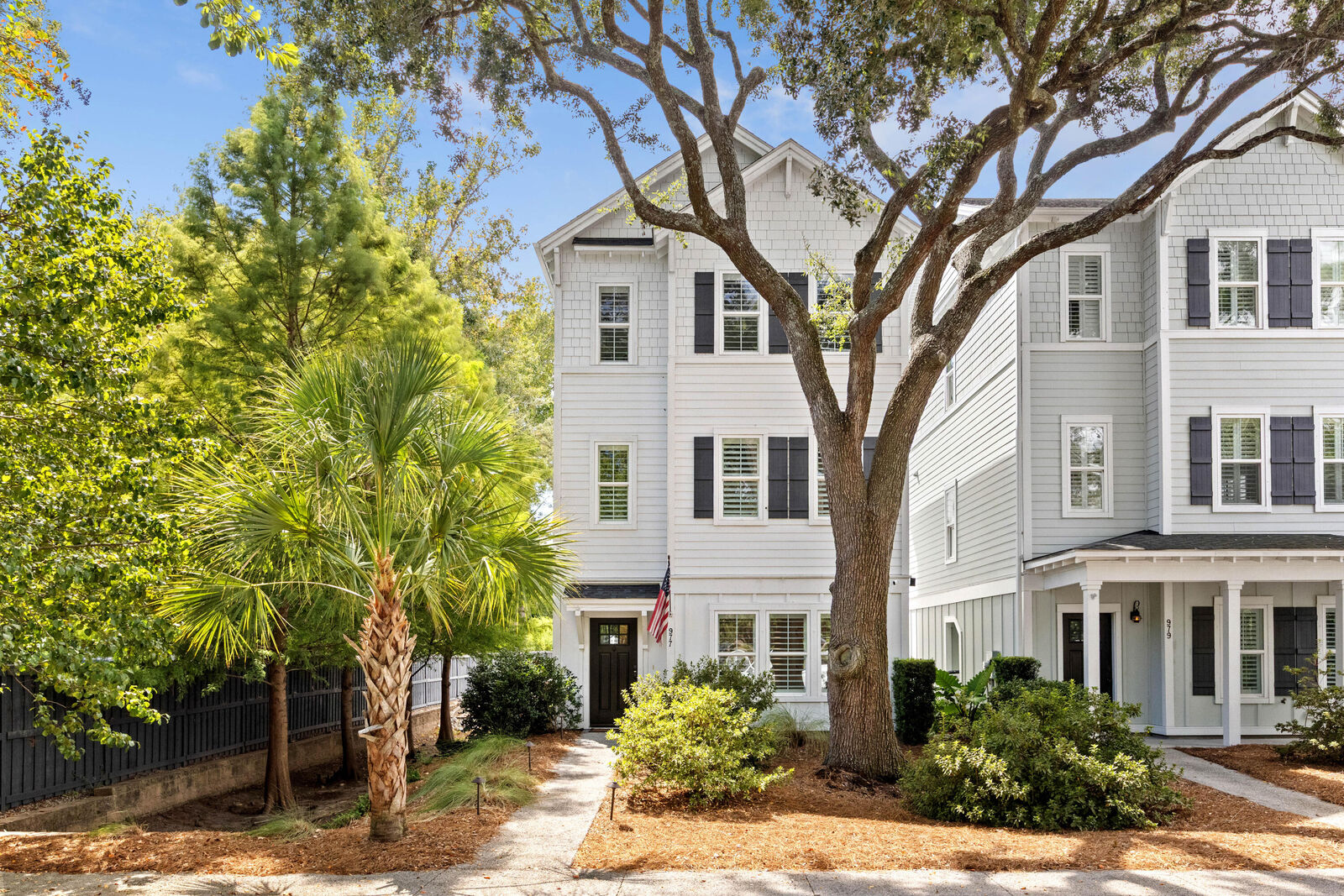 Property Photo:  977 Warrick Oaks Lane  SC 29464 