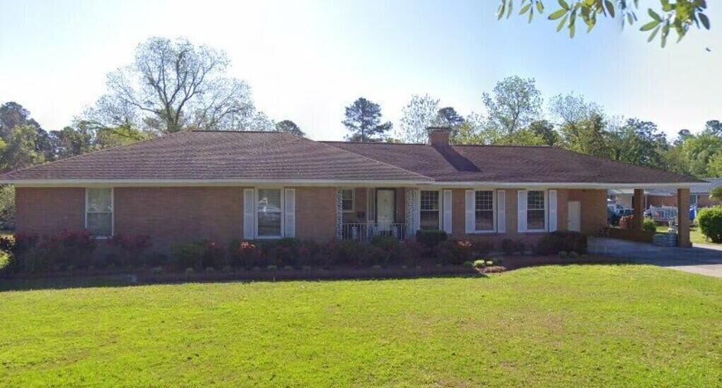 Property Photo:  706 Benson Street  SC 29556 