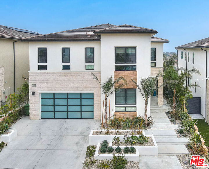 Property Photo:  20588 W Overlook Ct  CA 91326 