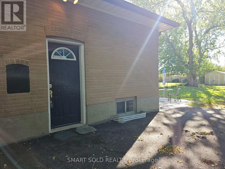 Property Photo:  711 Dunlop Street West Bssement  ON L1N 1V4 