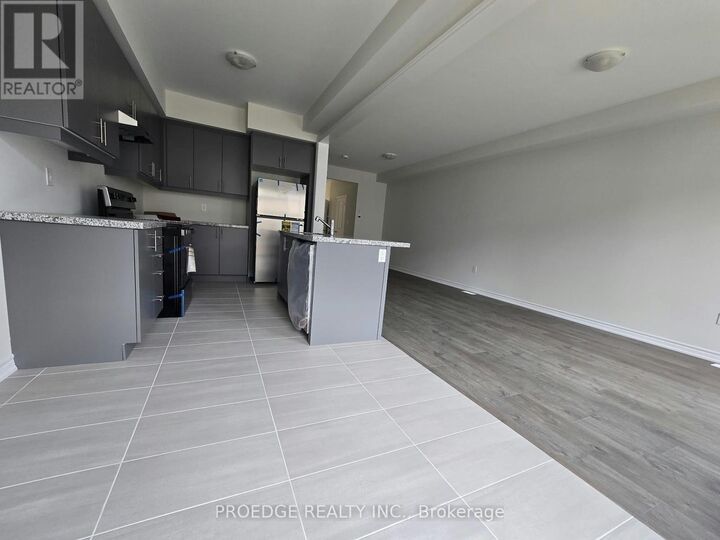 Property Photo: 138 Periwinkle Crescent ON N4S 7W2