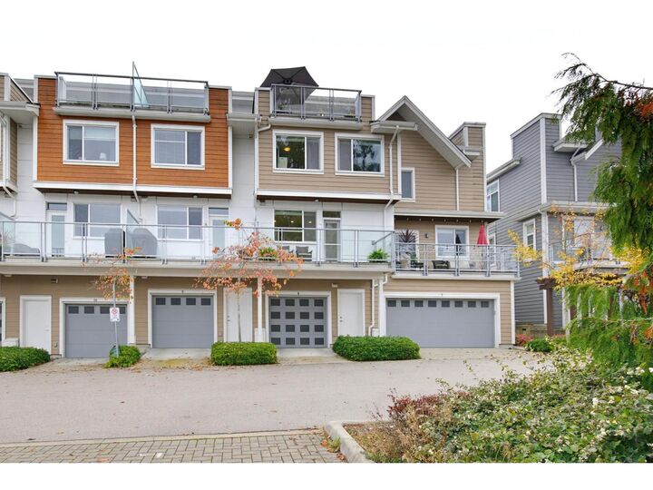 Property Photo:  15918 Mountain View Drive 8  BC V3Z 0P8 