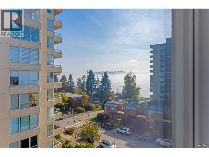 Property Photo: 1845 Bellevue Avenue 403 BC V7V 1B2