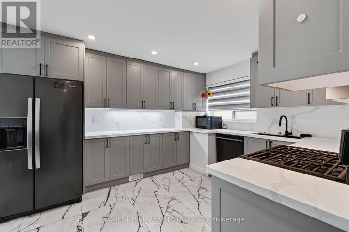 Property Photo: 286 Palmer Avenue ON L4C 1P3