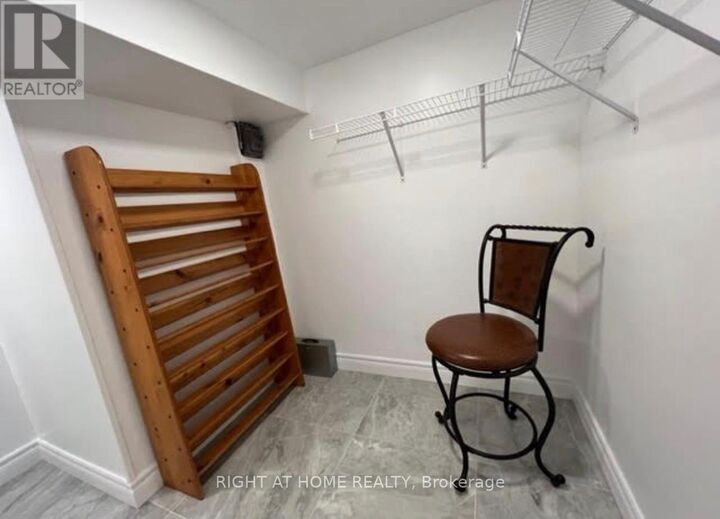 Property Photo:  96 Simcoe Street Lower Unit  ON L0K 1A0 