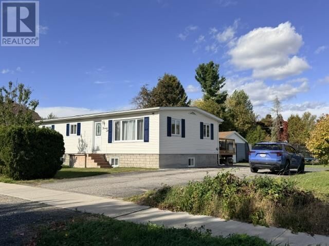 Property Photo:  26 Togo St  ON P0R 1B0 