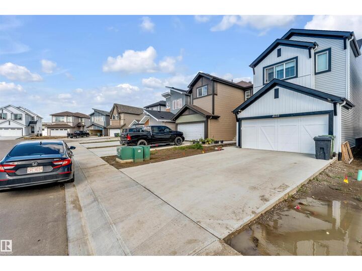Property Photo:  4610 72 Av  AB T4X 3B1 
