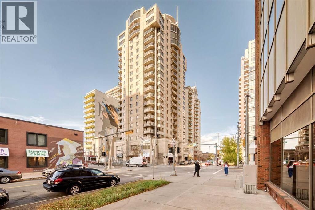 Property Photo: 683 10 Street Southwest AB T2P 5G3