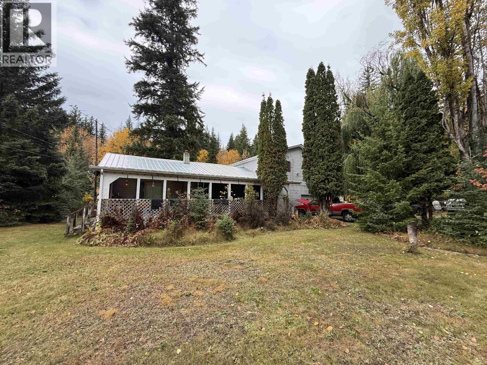 Property Photo:  2064 West Fraser Road  BC V2J 6J7 