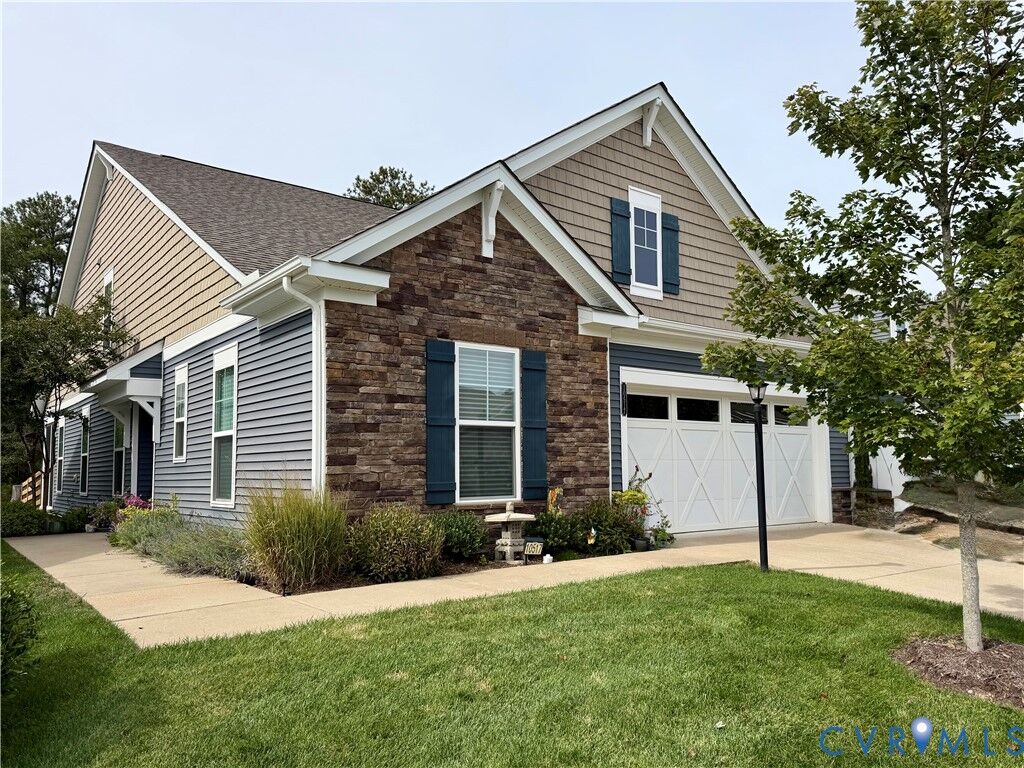 Property Photo:  10517 Orchard Blossom Drive  VA 23059 