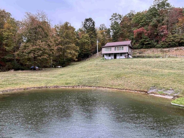 Property Photo: 97 Indian Oaks Lane WV 26250