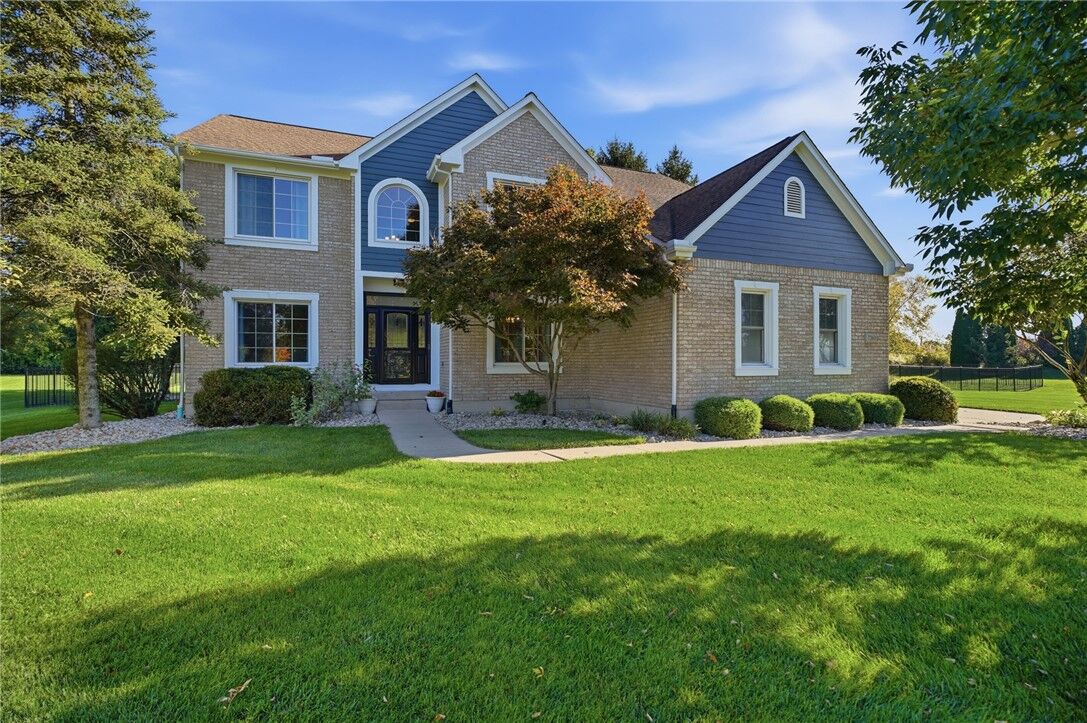 Property Photo: 7260 Stone Ridge Drive OH 45066