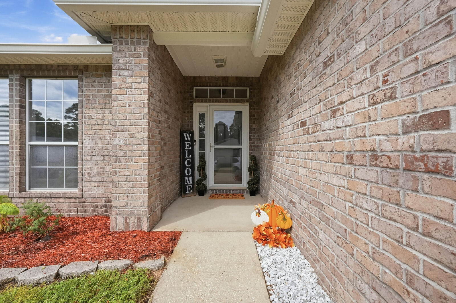 Property Photo:  2037 Catline Circle  FL 32566 