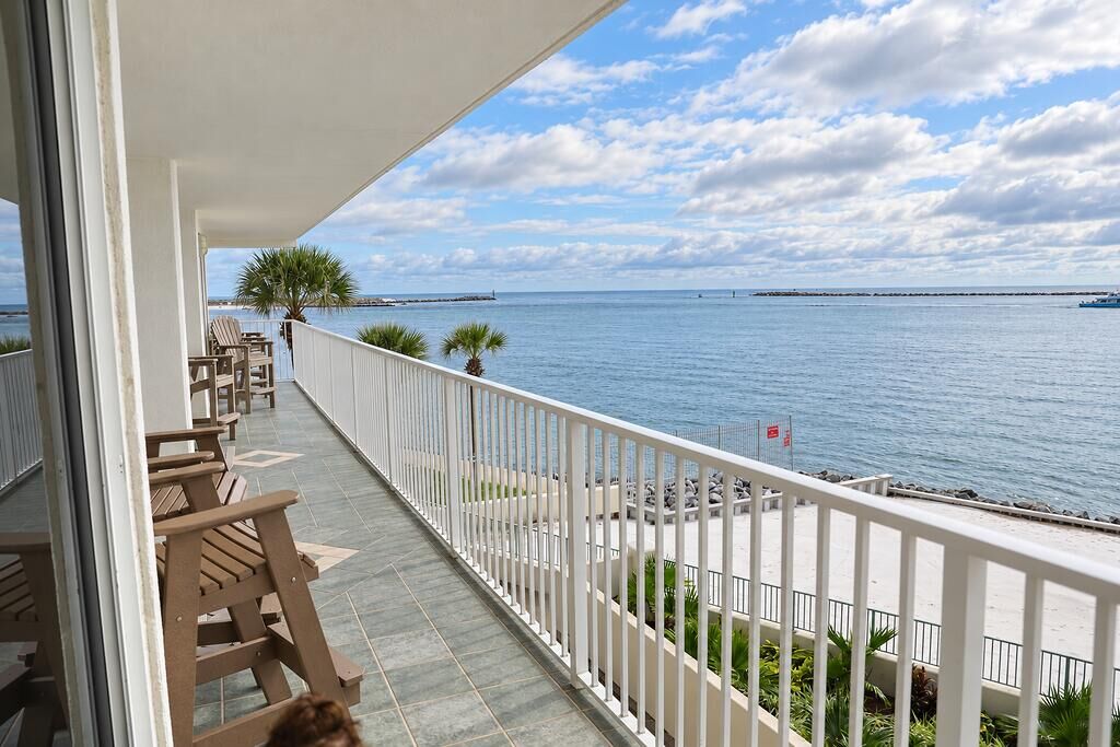 Property Photo:  150 Gulf Shore Drive 201  FL 32541 