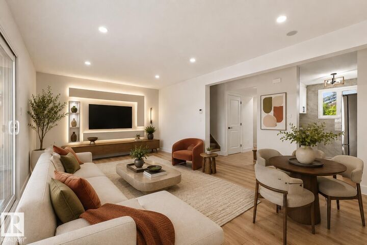 Property Photo:  18307 66 Avenue NW  AB T5T 1Z5 
