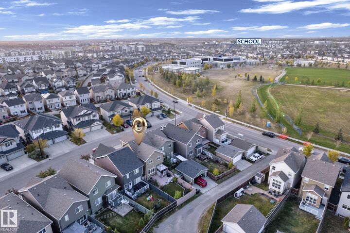 Property Photo:  5914 Anthony Crescent SW  AB T6W 3H4 
