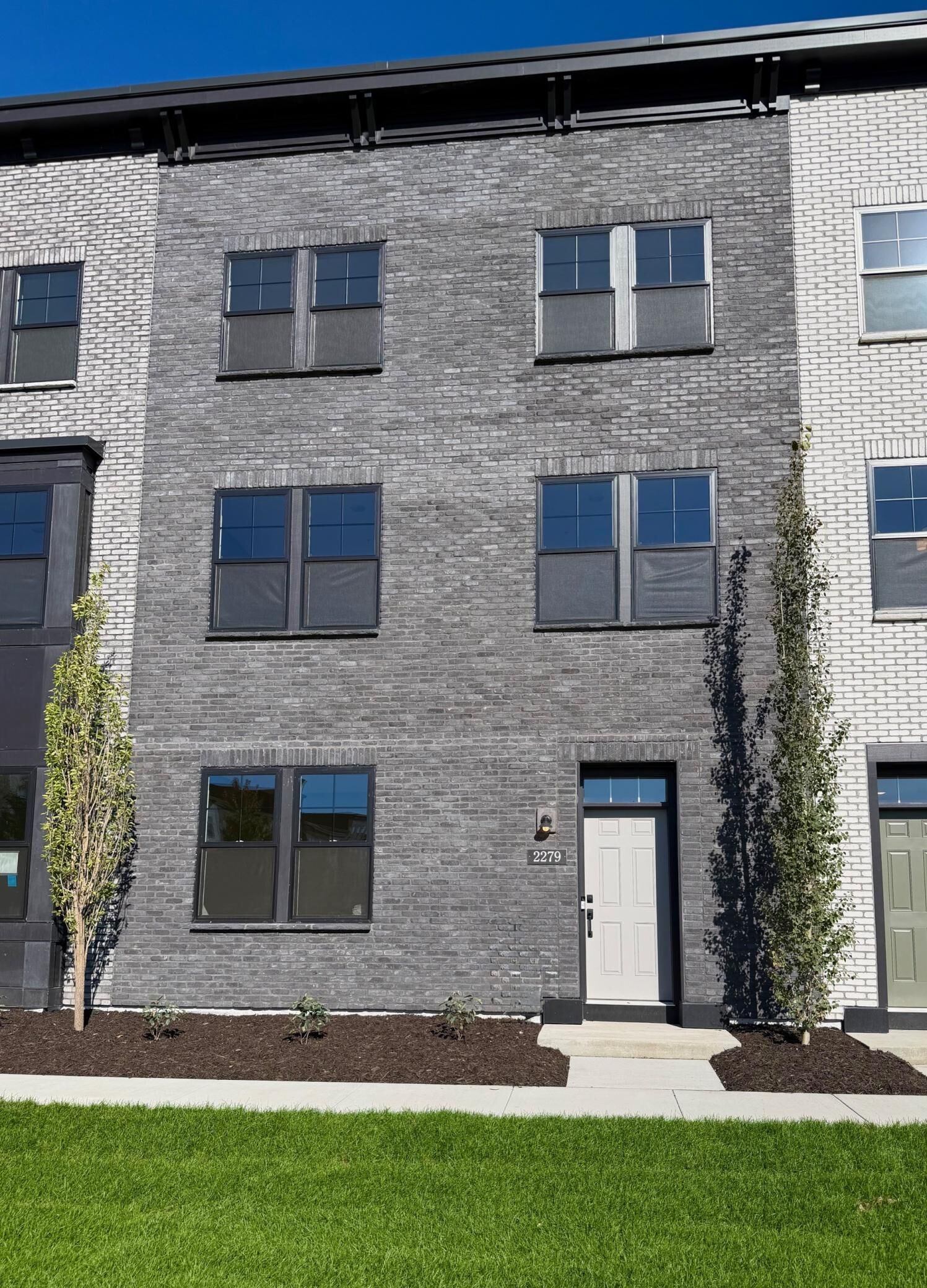 Property Photo:  2279 Beechwood Avenue  MN 55116 