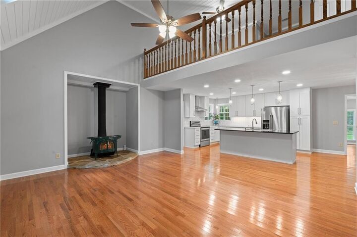 Property Photo: 121 Katy Lake Road GA 30233