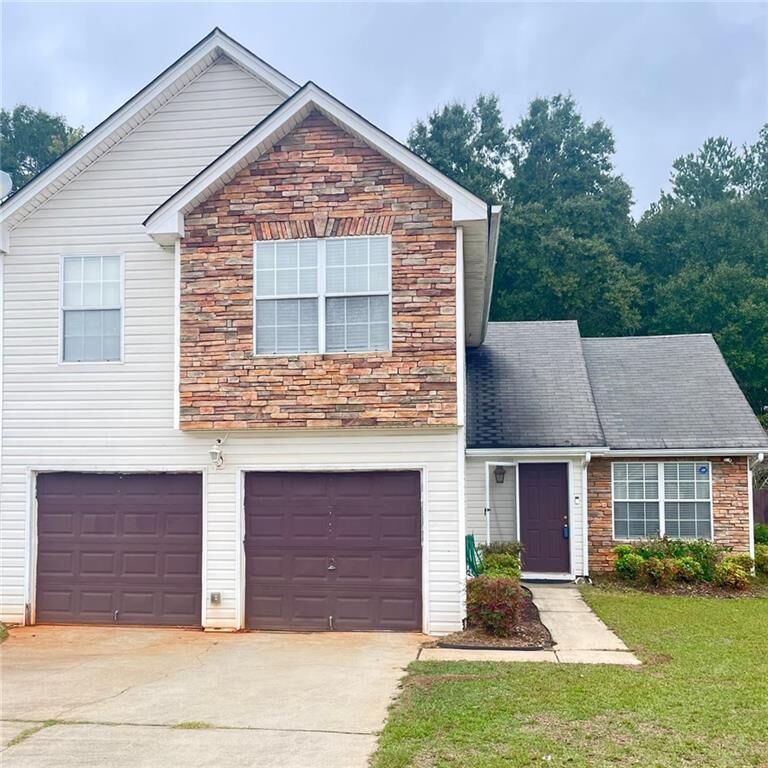 Property Photo: 660 Meadows Lane GA 30025