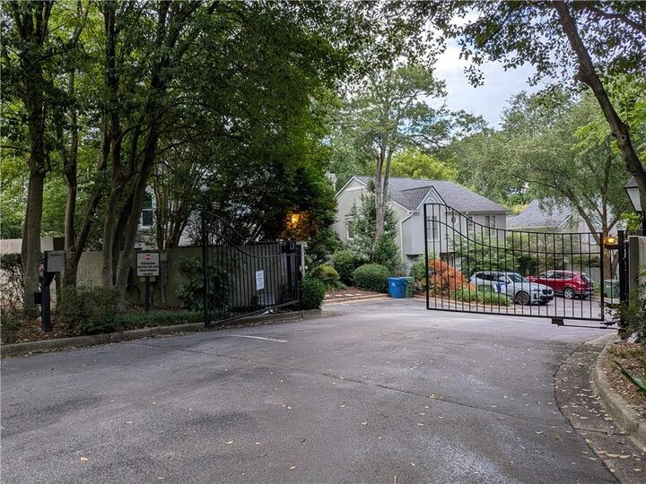 Property Photo: 502 Defoors Lndg NW GA 30318