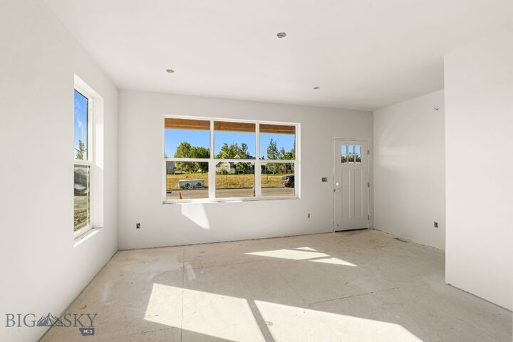Property Photo:  827 Spaniel Lane  MT 59714 